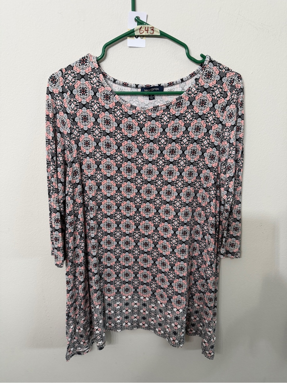 Max Edition Black & Pink Geometric Long Sleeve Tunic 3/4 Sleeve Size Medium